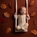 Using Natural Elements in Photoshoots: Creating Beautiful and Unique Newborn Photos